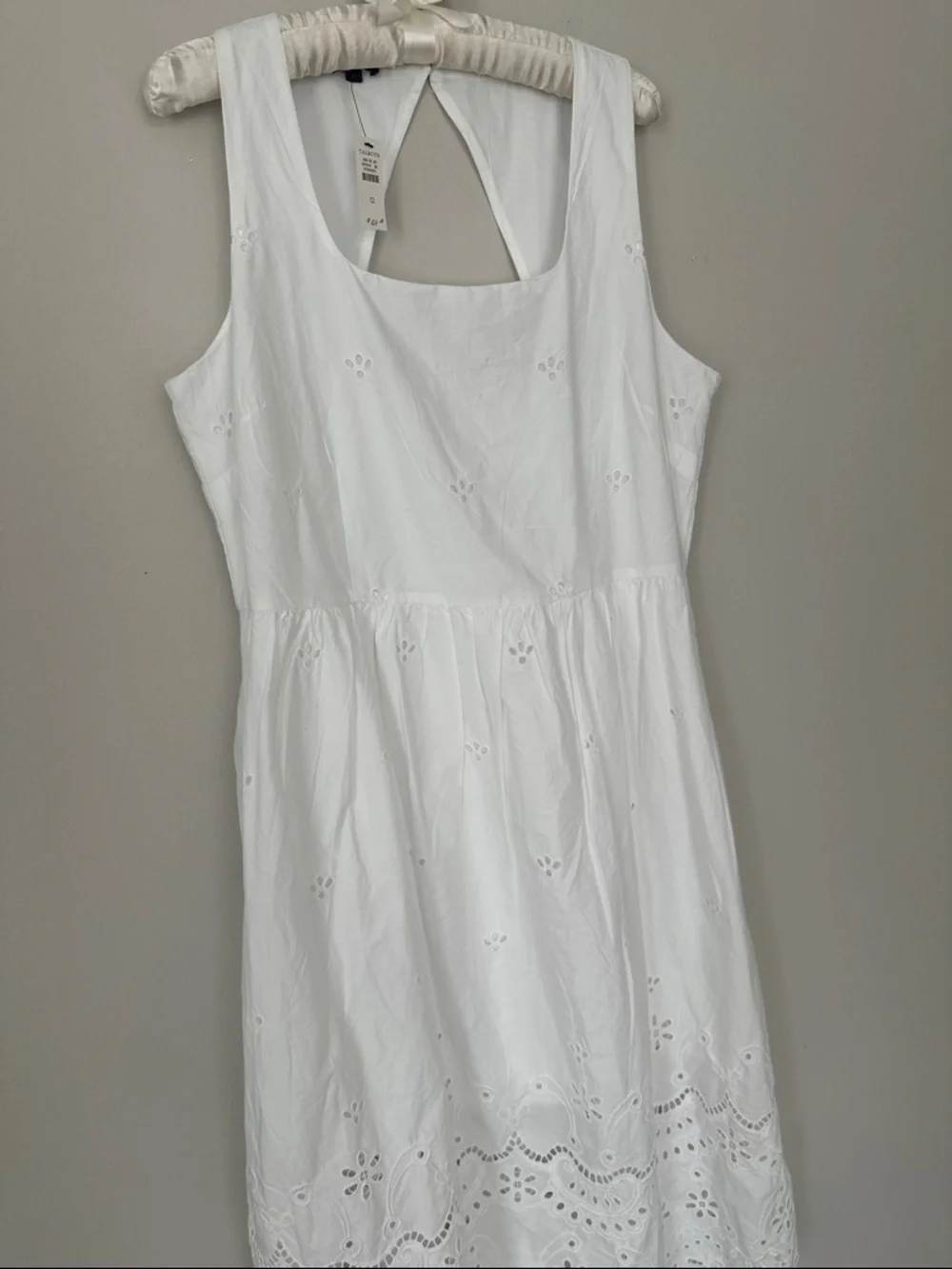 NWT Stunning Talbots White Eyelet Midi Dress - Picture 7 of 16